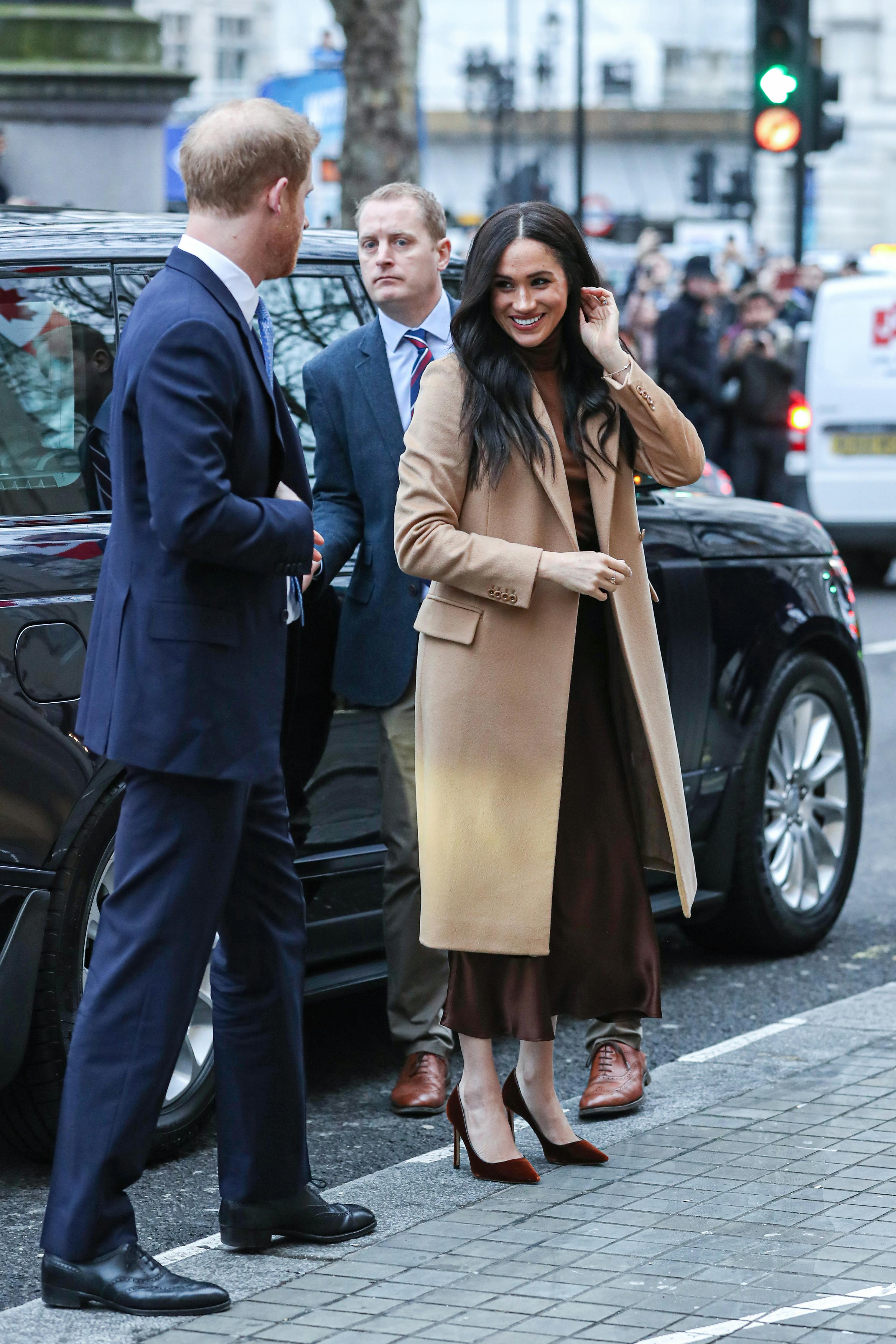 Meghan markle deals beige coat